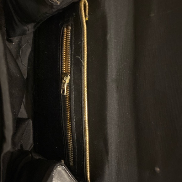 Black handbag - Picture 3 of 3